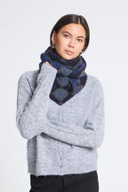 AGYLE TRIANGLE SCARF - Blue & Grey